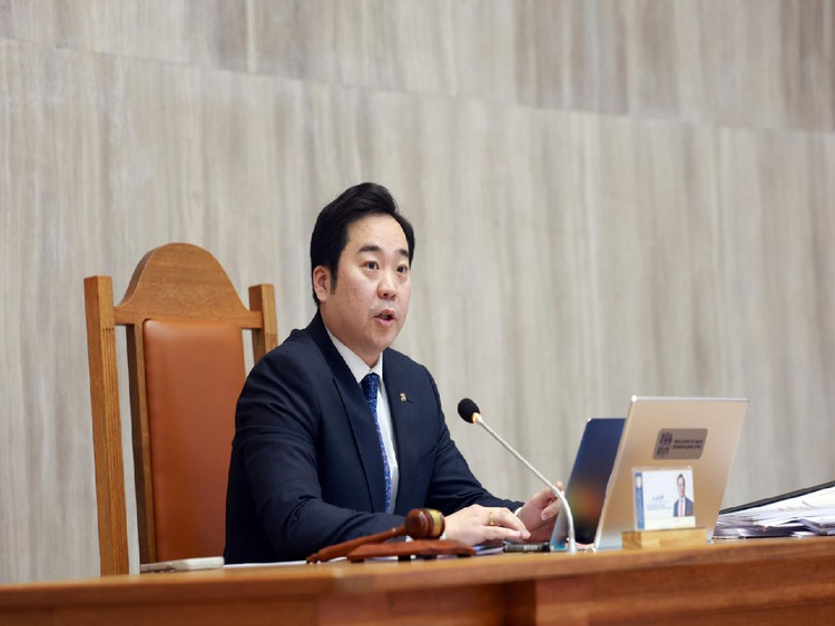 НИТХ-ЫН ЭЭЛЖИТ БУС X ХУРАЛДААНААР НИЙСЛЭЛИЙН 2026 ОНЫ ТӨСВИЙН ТОДОТГОЛЫГ ХЭЛЭЛЦЭЖ БАЙНА